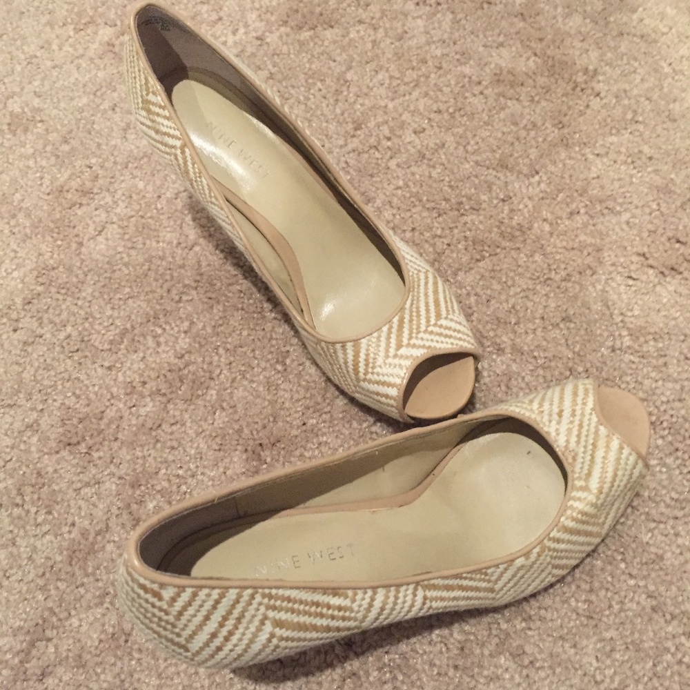 Selling white-ish peep toe heels - Size 6